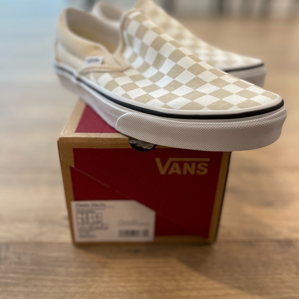 Vans checkerboard slip on’s size 7.5 mens.